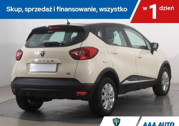 Renault Captur cena 42000 przebieg: 90813, rok produkcji 2015 z Garwolin małe 191